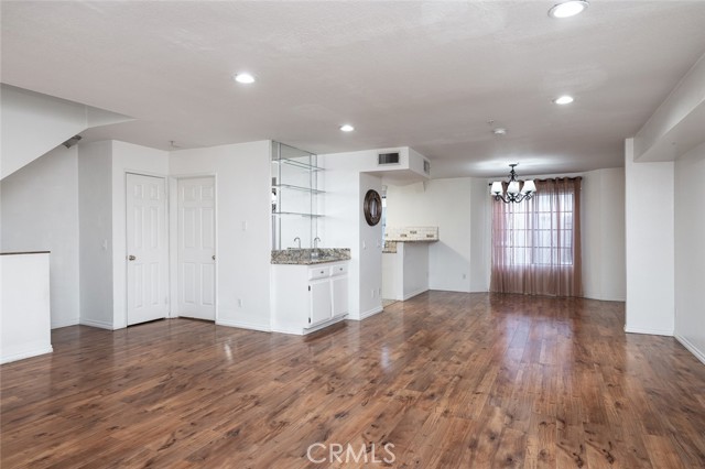 2930 Montrose Avenue, La Crescenta CA: https://media.crmls.org/medias/f973d677-9858-442d-bada-9b1f7dbeaafc.jpg