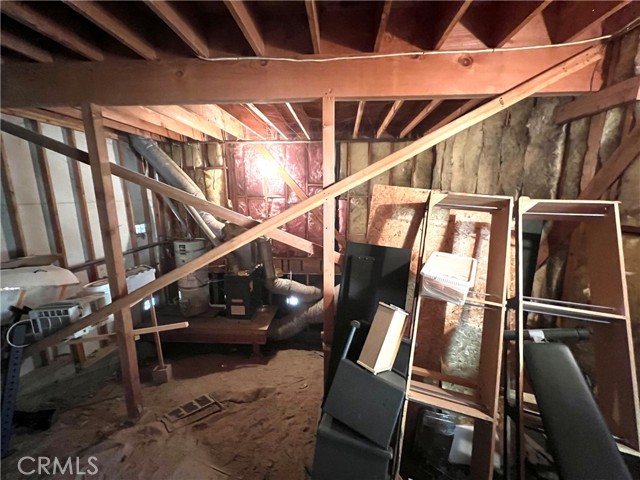 24792 Bernard Drive, Crestline CA: https://media.crmls.org/medias/f974d3f1-6198-452b-8d95-4e8fe47a132b.jpg