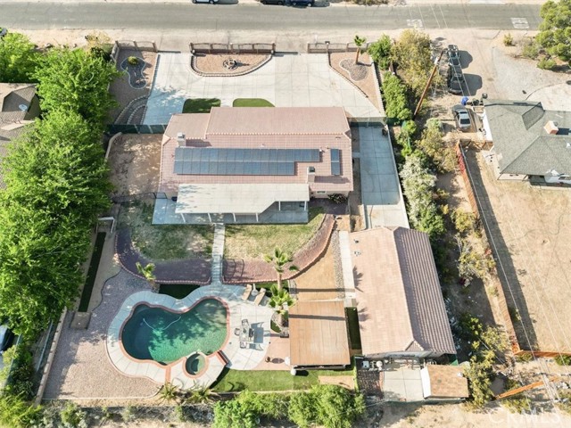 19287 Allegheny Road, Apple Valley CA: https://media.crmls.org/medias/f97531a8-f98c-4b4a-9e32-dcdae992b20c.jpg