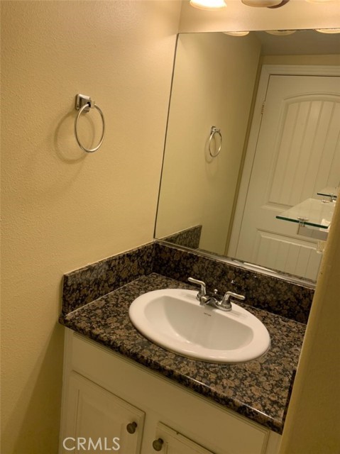 Detail Gallery Image 16 of 20 For 17088 Chatsworth St, Granada Hills,  CA 91344 - – Beds | – Baths