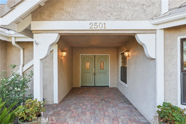 2501 Cliff Road, Upland CA: https://media.crmls.org/medias/f975f45f-c181-4ab3-af4b-6307648dc8f7.jpg