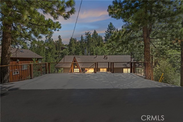 1212 S Minton Avenue, Big Bear City CA: https://media.crmls.org/medias/f9787d00-6844-49ad-b00f-54d30390ff0c.jpg
