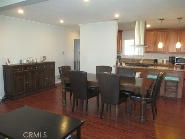 Detail Gallery Image 38 of 41 For 2281 Faust Ave, Long Beach,  CA 90815 - 3 Beds | 3 Baths