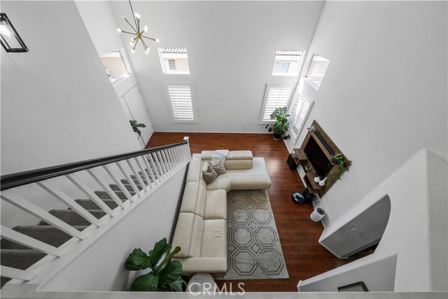 815 Autumn Lane, Corona CA: https://media.crmls.org/medias/f9798364-8675-4f1c-83b4-988aac772e0d.jpg