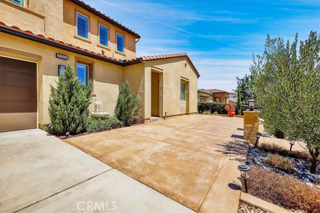 Detail Gallery Image 2 of 63 For 30586 Boxleaf Ln, Murrieta,  CA 92563 - 4 Beds | 2/2 Baths