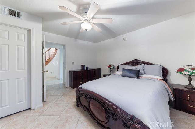 40420 Valiente Drive, Palmdale CA: https://media.crmls.org/medias/f97a9033-0ade-4721-aefc-55db624727fd.jpg