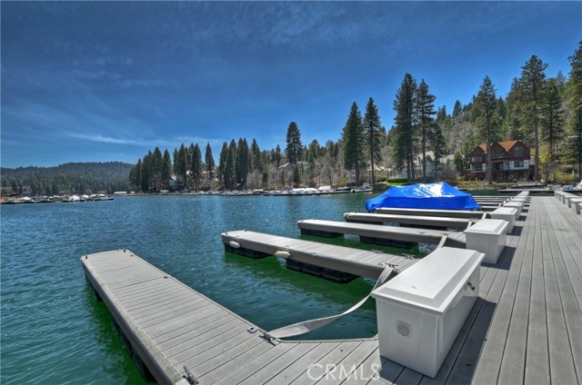 Detail Gallery Image 3 of 42 For 27721 Peninsula Dr #231,  Lake Arrowhead,  CA 92352 - 3 Beds | 2 Baths