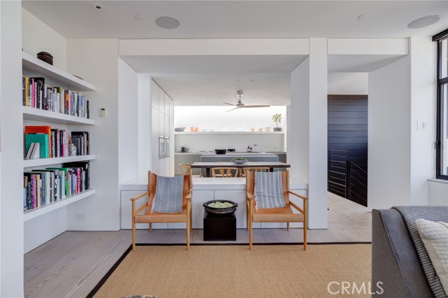 124 21st Place, Manhattan Beach, California 90266, 3 Bedrooms Bedrooms, ,4 BathroomsBathrooms,Residential,Sold,21st,SB21199939