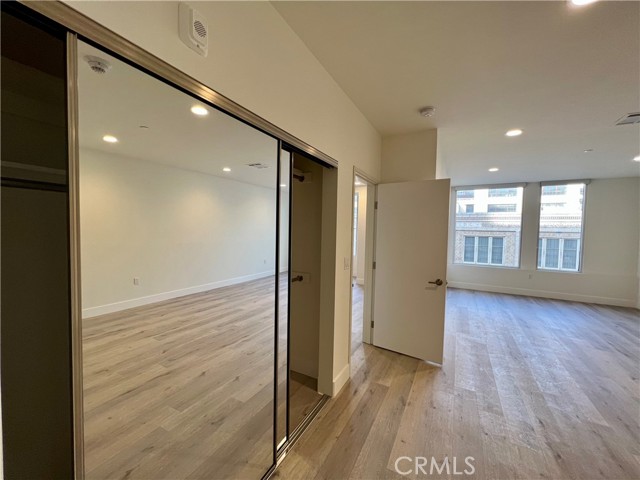 Detail Gallery Image 14 of 17 For 314 6th #504,  Los Angeles,  CA 90014 - 1 Beds | 1/1 Baths