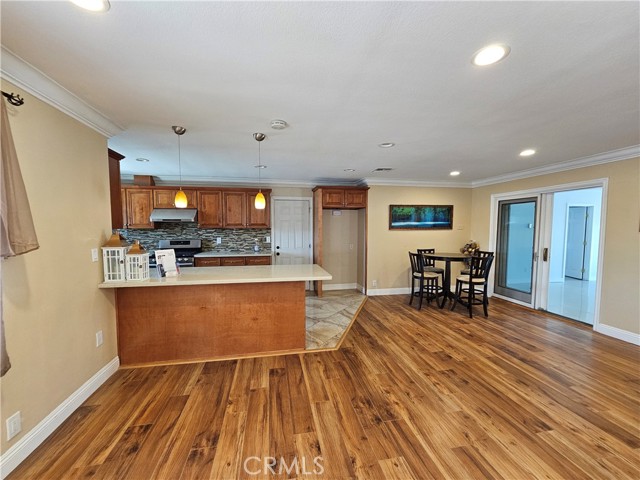 11881 Old Fashion Way, Garden Grove CA: https://media.crmls.org/medias/f97d7b06-d95f-4511-a4fb-08cd4459014a.jpg