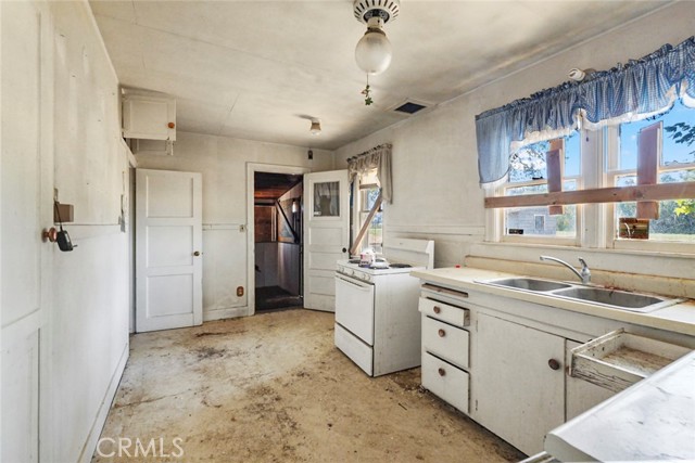 8340 West Lane, Winton CA: https://media.crmls.org/medias/f97db7d6-1072-4ab6-8c01-484e168b2f41.jpg