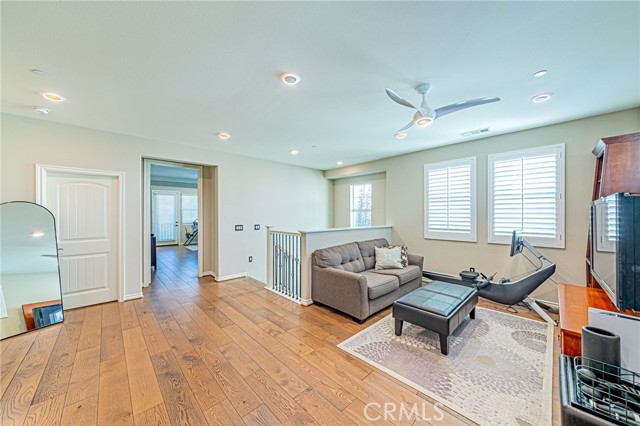 Detail Gallery Image 15 of 33 For 29027 via Patina, Valencia,  CA 91354 - 4 Beds | 3/1 Baths