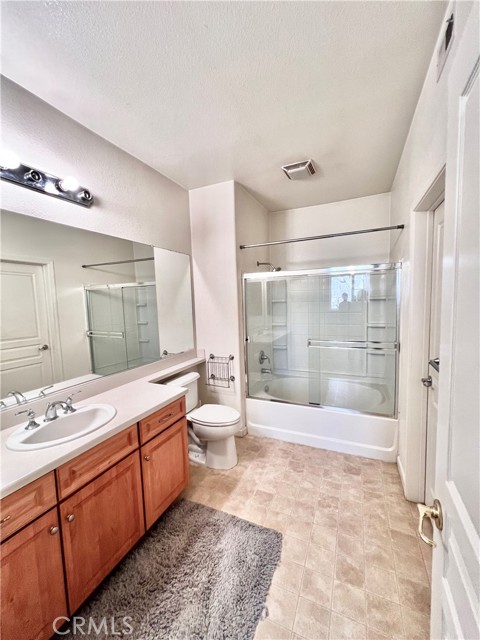 Detail Gallery Image 13 of 21 For 1360 Shady Ln #925,  Turlock,  CA 95382 - 2 Beds | 2 Baths