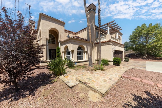 Detail Gallery Image 19 of 72 For 7007 Golden Vale Dr, Riverside,  CA 92506 - 4 Beds | 4/1 Baths