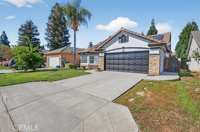 Detail Gallery Image 2 of 23 For 10291 N Whitney, Fresno,  CA 93730 - 4 Beds | 2 Baths