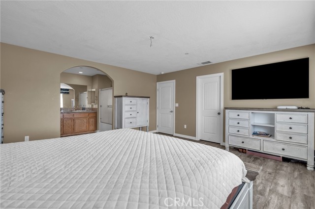 18177 Cherry St, Hesperia CA: https://media.crmls.org/medias/f980fcb3-f960-4e5d-bbb4-f280dd33b902.jpg
