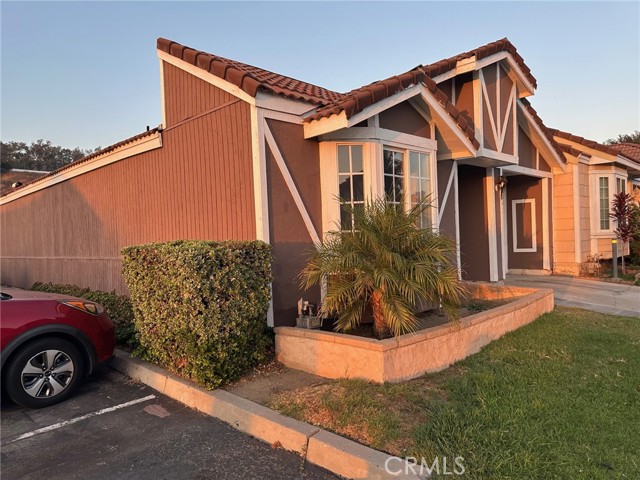 Detail Gallery Image 1 of 18 For 1641 Home Ter, Pomona,  CA 91768 - 2 Beds | 2 Baths