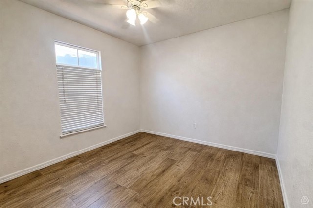 12301 San Fernando, 513 photo 6