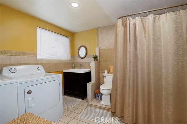 Detail Gallery Image 22 of 35 For 10611 San Luis Ave, South Gate,  CA 90280 - 5 Beds | 2 Baths