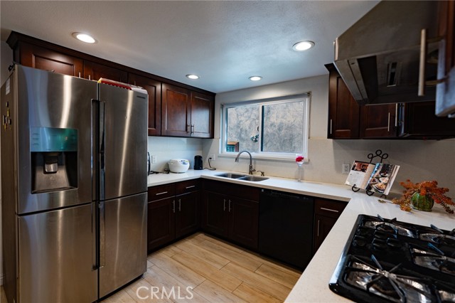 Detail Gallery Image 12 of 38 For 704 N Poplar, Montebello,  CA 90640 - 5 Beds | 3 Baths