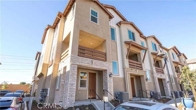 Front Image Thumbnail for CRCV25223596