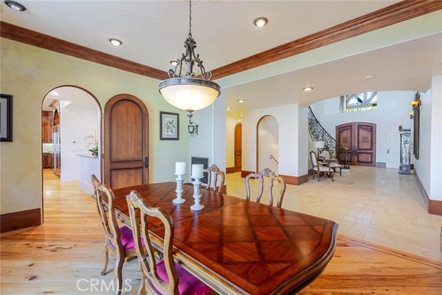 Image 7 of 74 For 25532 Oak Meadow Drive