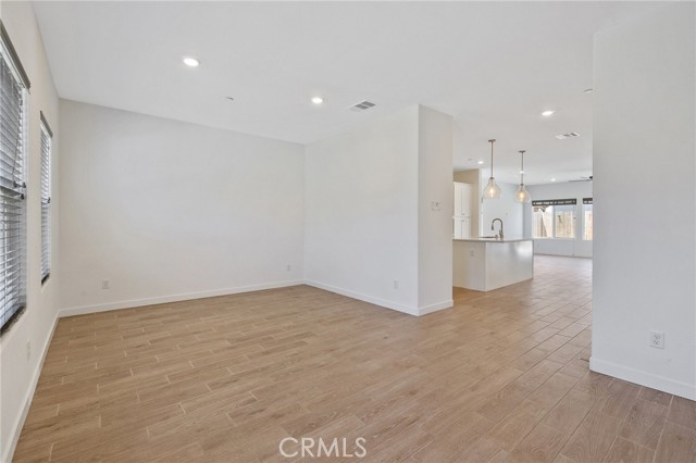 1754 N Aster Lake Road, Hanford CA: https://media.crmls.org/medias/f984f8ac-d8e9-40ad-9808-2f10170ad429.jpg