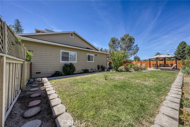 Detail Gallery Image 34 of 60 For 2165 Oakcrest Dr, Lakeport,  CA 95453 - 4 Beds | 2/1 Baths