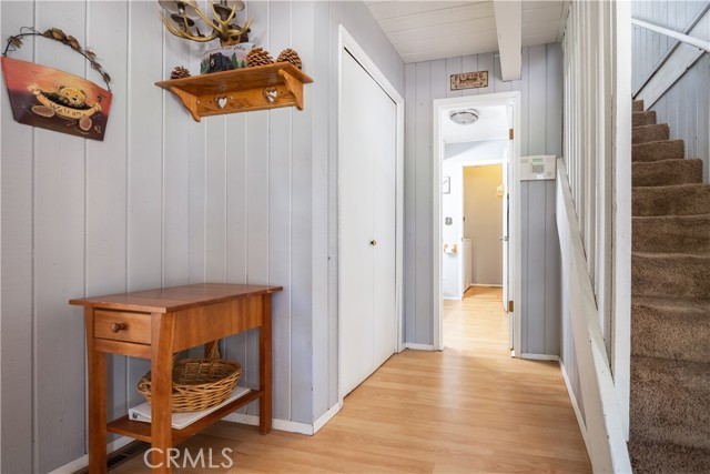 41747 Comstock Lane, Big Bear Lake CA: https://media.crmls.org/medias/f9869697-37a7-41b0-98a8-bf9c165dd860.jpg