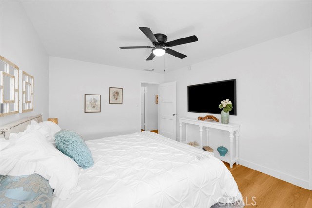 Image 31 of 66 For 6103 Pimenta Avenue
