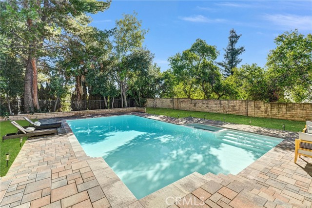 Detail Gallery Image 29 of 30 For 27064 Esward Dr, Calabasas,  CA 91301 - 5 Beds | 3 Baths