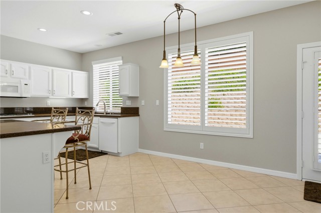 Detail Gallery Image 9 of 29 For 36013 Corte Pavia, Murrieta,  CA 92562 - 5 Beds | 3 Baths