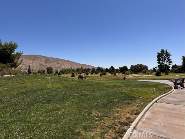 54999 Martinez Trail, Yucca Valley CA: https://media.crmls.org/medias/f98a41d2-1ff2-41b3-a4d2-2361e1700b6e.jpg