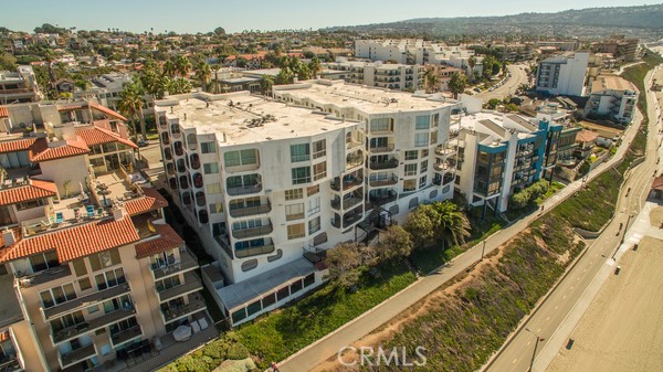 565 Esplanade, Redondo Beach, California 90277, 1 Bedroom Bedrooms, ,Residential,Sold,Esplanade,SB21248131