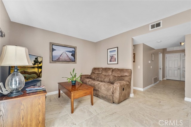 Detail Gallery Image 13 of 35 For 5816 E Paseo Balboa, Anaheim,  CA 92807 - 3 Beds | 2 Baths