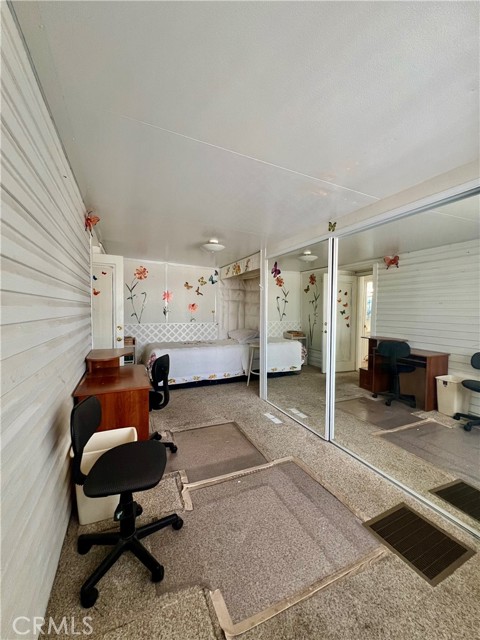 1295 S Cawston Avenue, Hemet CA: https://media.crmls.org/medias/f98aa51f-a8dc-4bcc-b746-df23dff1d2e8.jpg