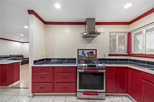 Detail Gallery Image 10 of 46 For 2583 Spring Meadow Ln, Highland,  CA 92346 - 4 Beds | 3/1 Baths