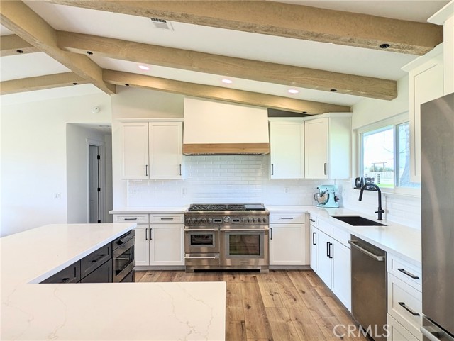 Detail Gallery Image 15 of 75 For 13545 E Bullard Ave, Clovis,  CA 93619 - 4 Beds | 2/1 Baths