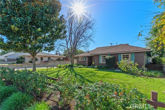 Detail Gallery Image 2 of 38 For 6735 De Anza, Riverside,  CA 92506 - 4 Beds | 2 Baths