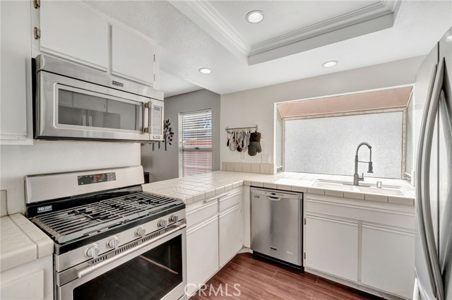 Detail Gallery Image 7 of 33 For 45320 Esmerado Ct, Temecula,  CA 92592 - 3 Beds | 2/1 Baths