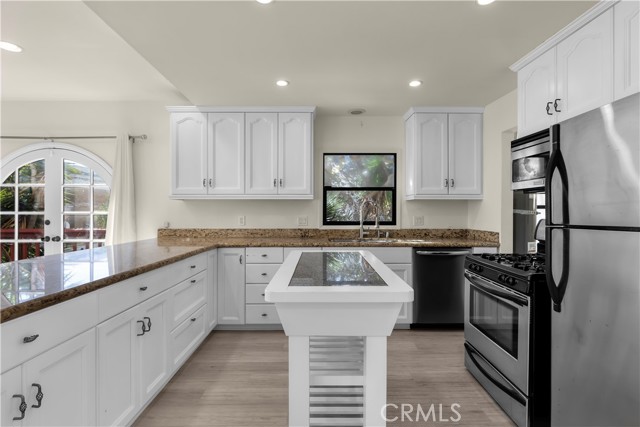 207 16th Street, Hermosa Beach CA: https://media.crmls.org/medias/f98c3ad6-d213-4e27-bcad-abc21b5c7b4a.jpg