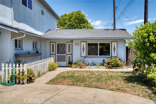 740 Walnut Lane, Santa Barbara CA: https://media.crmls.org/medias/f98c3be0-dccb-4c1f-acc8-202c87cb34cb.jpg