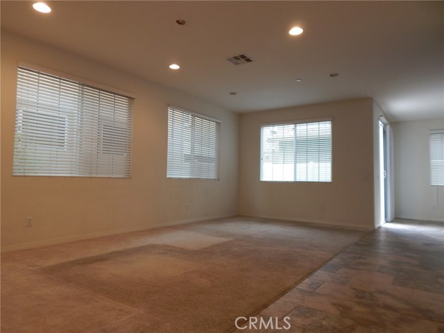 Detail Gallery Image 4 of 4 For 6062 La Grange Ln, Chino,  CA 91710 - 3 Beds | 2/1 Baths