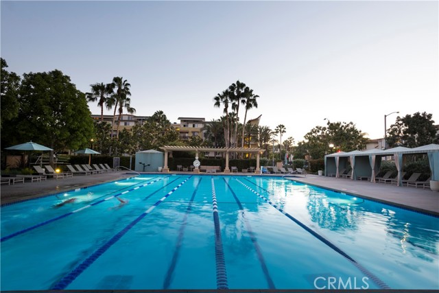 Image 62 of 75 For 13075 Pacific Promenade  115