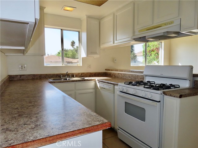 6149 La Sierra Avenue, Riverside CA: https://media.crmls.org/medias/f98d7817-9bbb-4ed6-8a9f-2439e4d50a6e.jpg