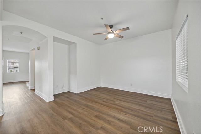 Image 14 of 40 For 26487 Arboretum Way 2104