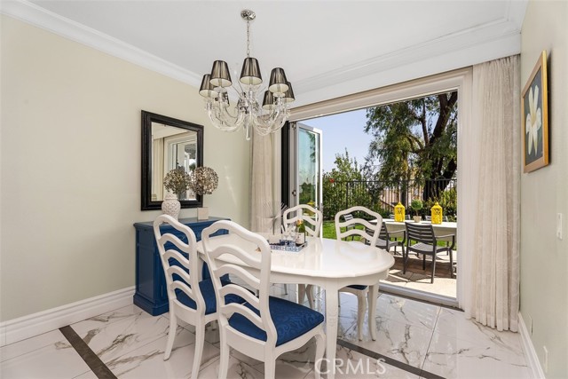28532 Chimney Rock Circle, Trabuco Canyon CA: https://media.crmls.org/medias/f98e32db-e877-4df1-8f00-b055520a7c56.jpg