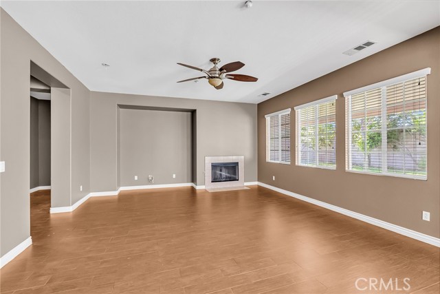 Detail Gallery Image 18 of 39 For 16569 Sugar Ln, Fontana,  CA 92337 - 4 Beds | 2/1 Baths