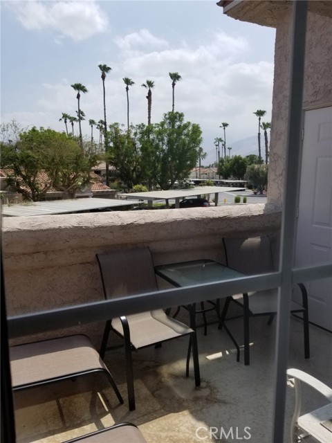 505 S Farrell Drive, Palm Springs CA: https://media.crmls.org/medias/f9924433-db35-4b94-81cf-ff6a169a0f83.jpg