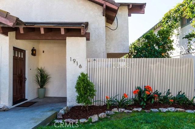 1916 Clark Lane, Redondo Beach, California 90278, 3 Bedrooms Bedrooms, ,2 BathroomsBathrooms,Residential,Sold,Clark,SB17054080